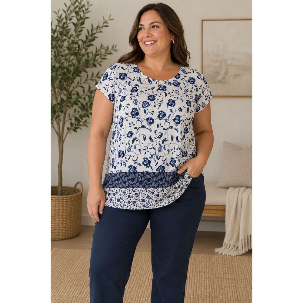 J. Jill Wearable Collection XL Tall Blue White Floral Short Sleeve Knit Top